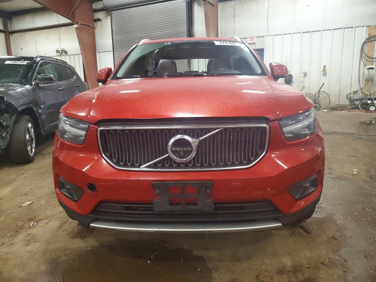2019 VOLVO XC40 T5 MOMENTUM photo 13