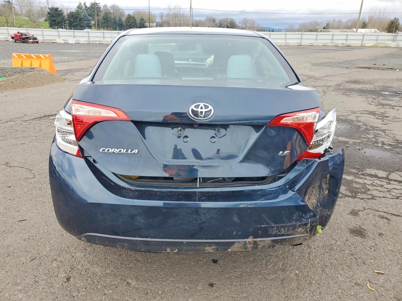2017 TOYOTA COROLLA LE photo 11