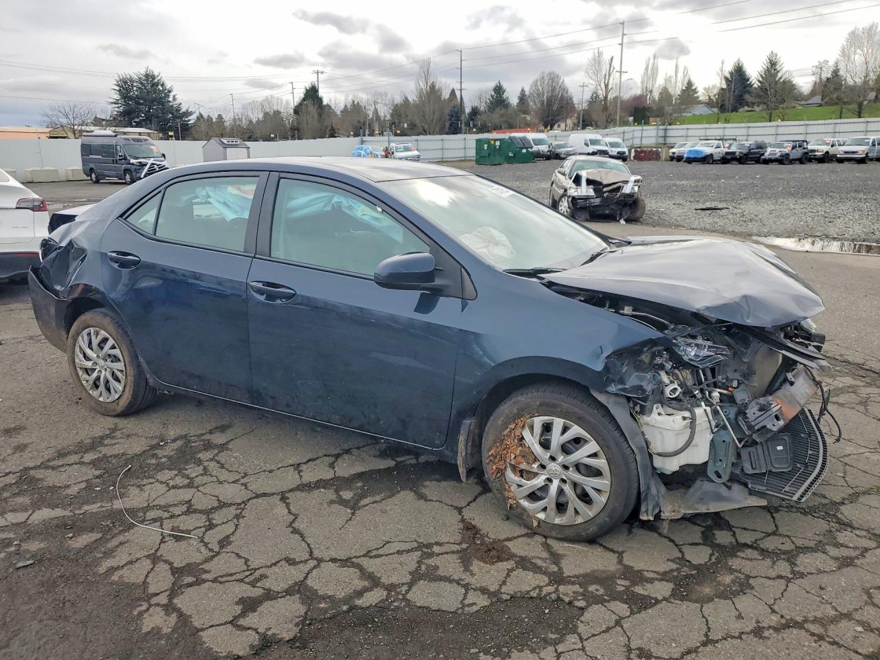 2017 TOYOTA COROLLA LE photo 7