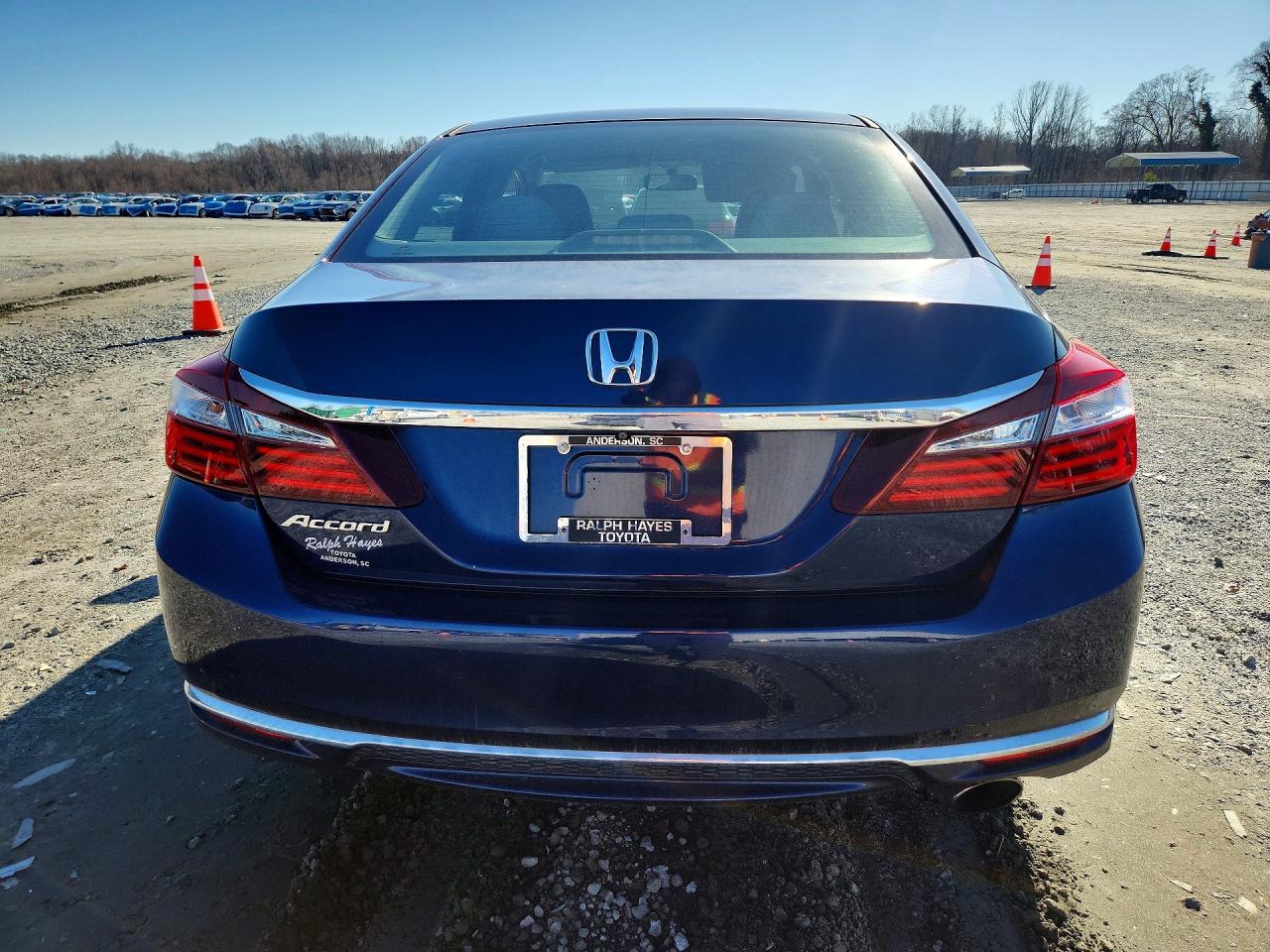 2017 HONDA ACCORD LX photo 11