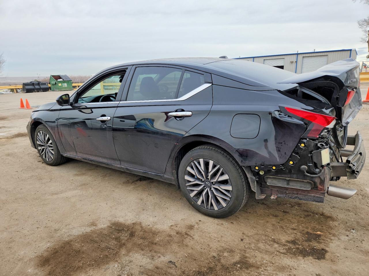 2024 NISSAN ALTIMA SV photo 2