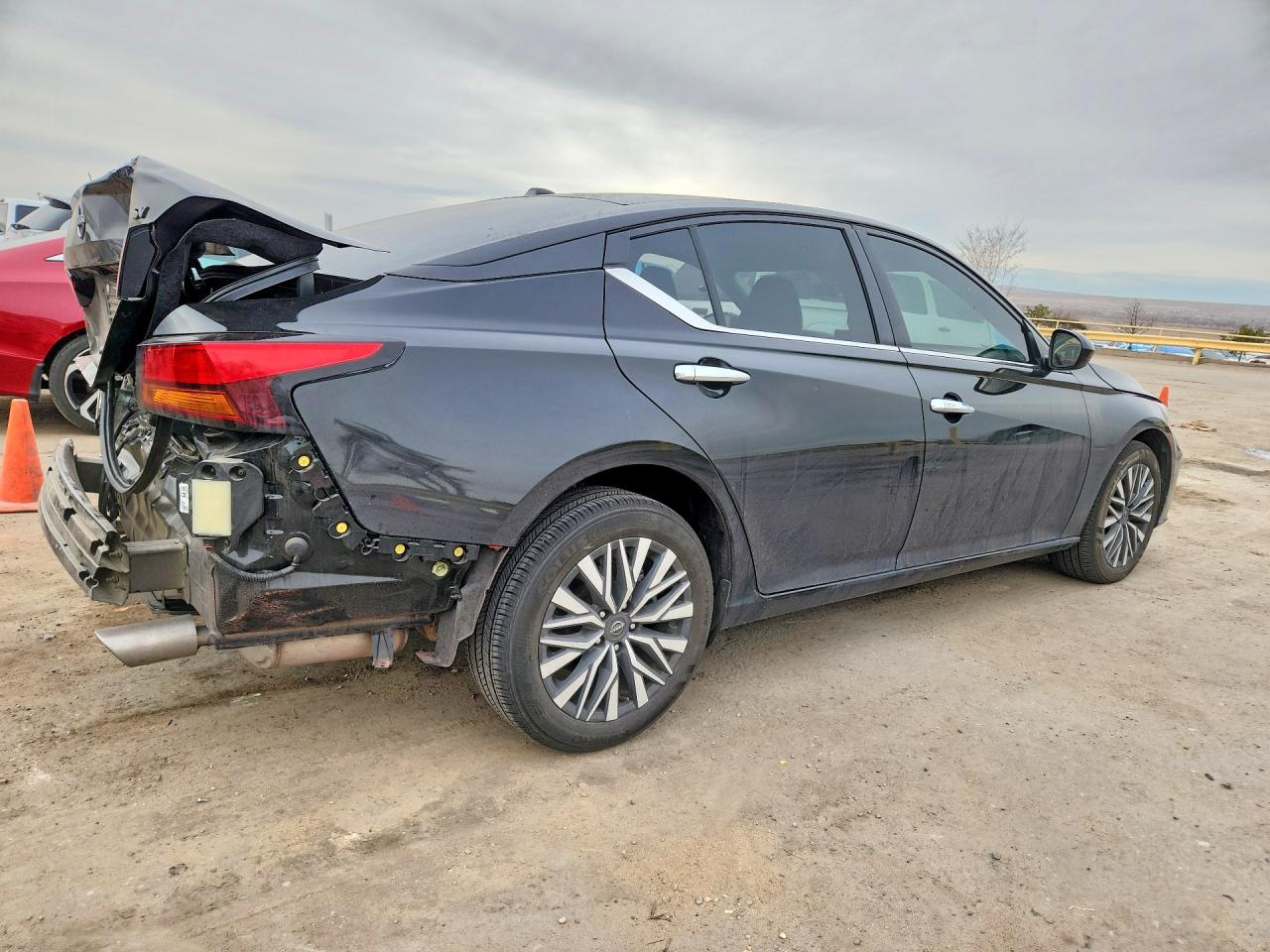 2024 NISSAN ALTIMA SV photo 3