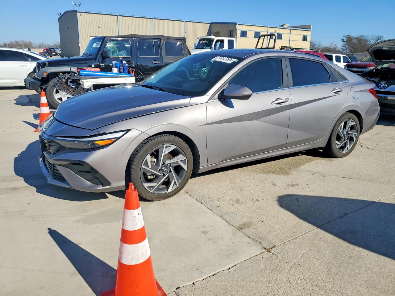 2024 HYUNDAI ELANTRA