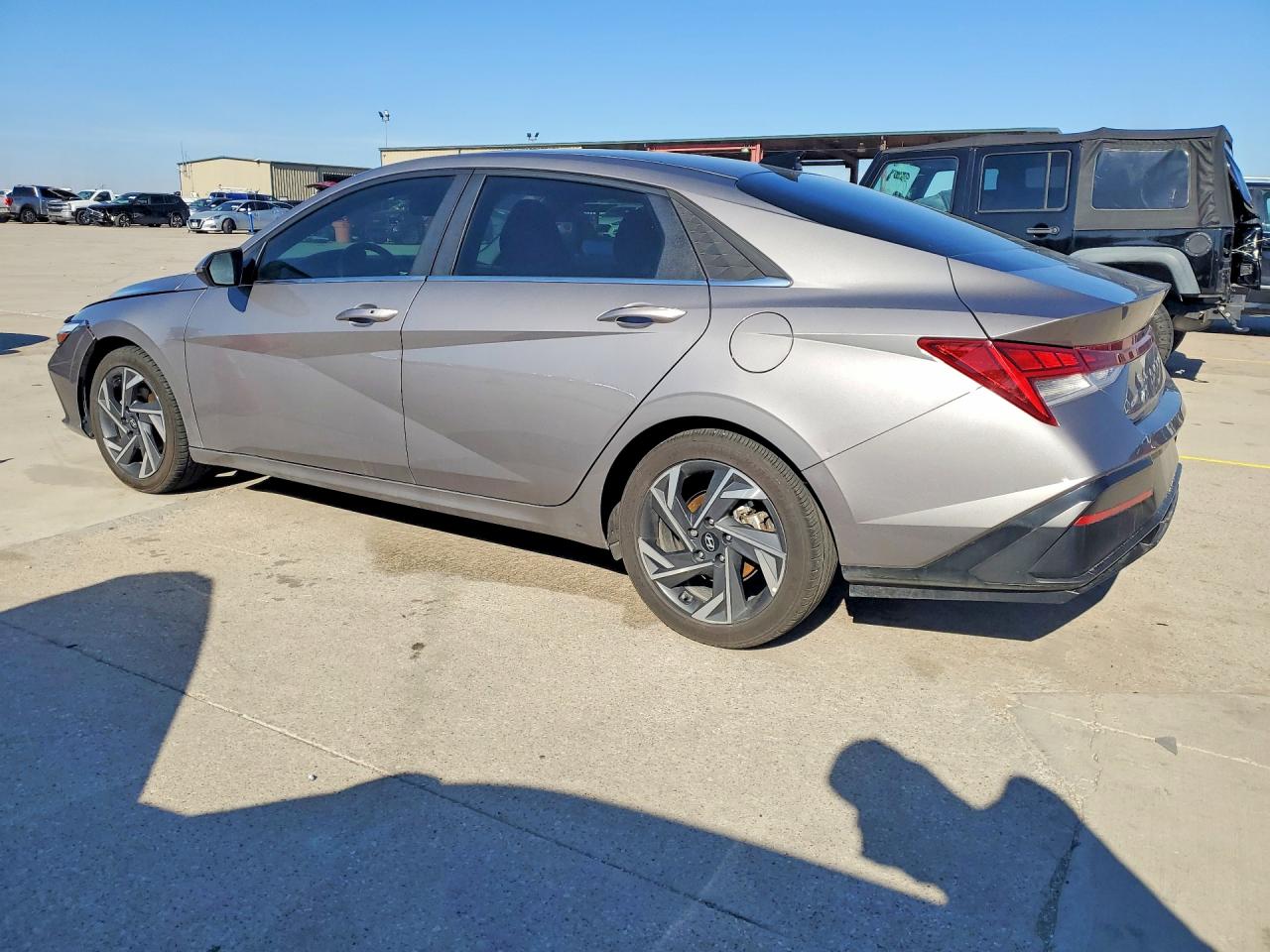 2024 HYUNDAI ELANTRA SEL photo 3