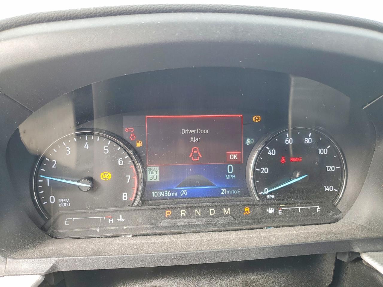 2020 FORD EXPLORER XLT photo 25