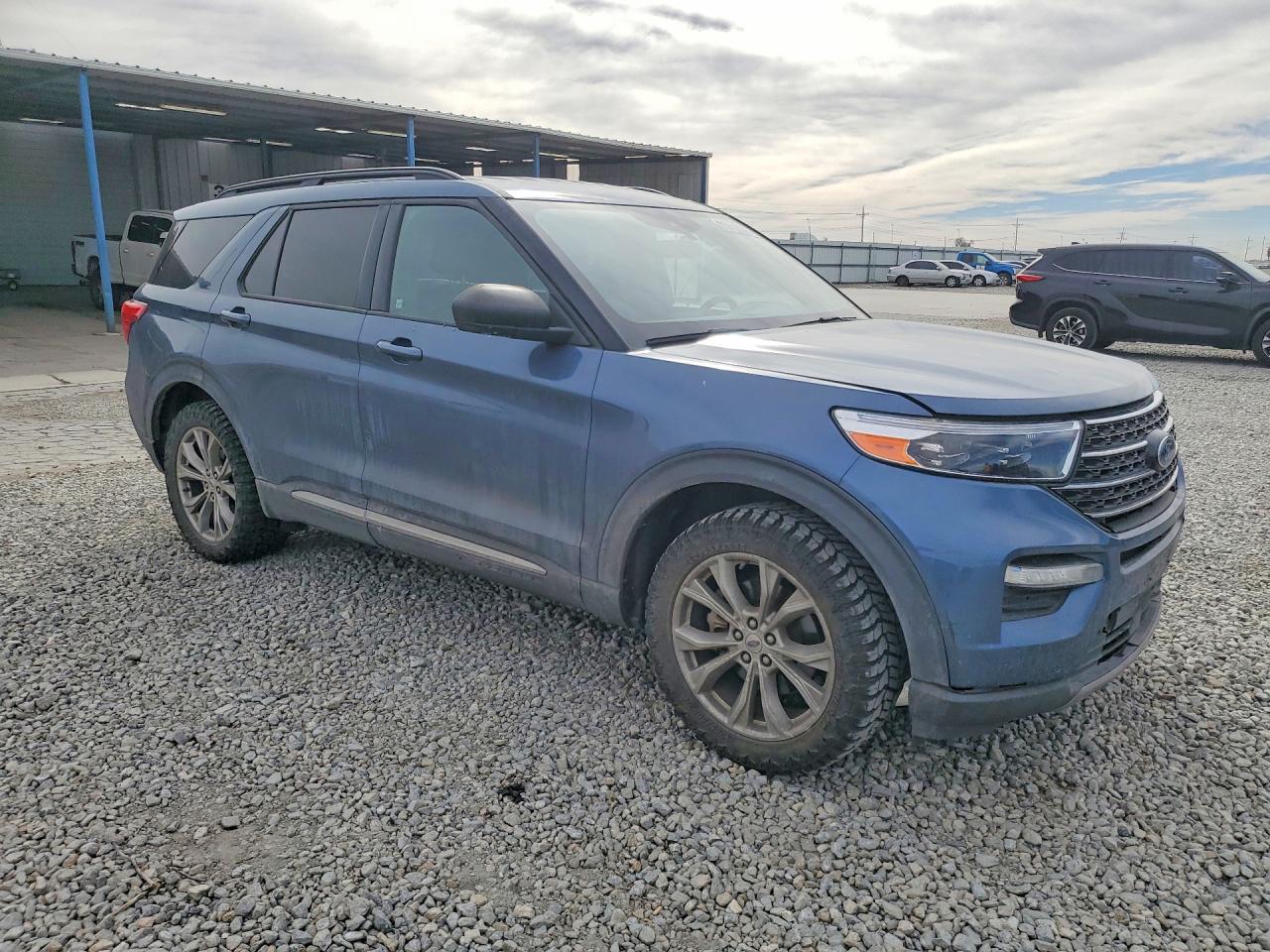 2020 FORD EXPLORER XLT photo 10