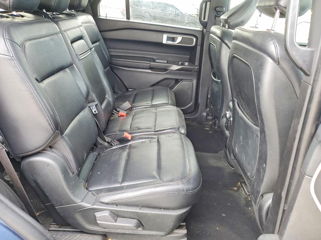 2020 FORD EXPLORER XLT photo 31