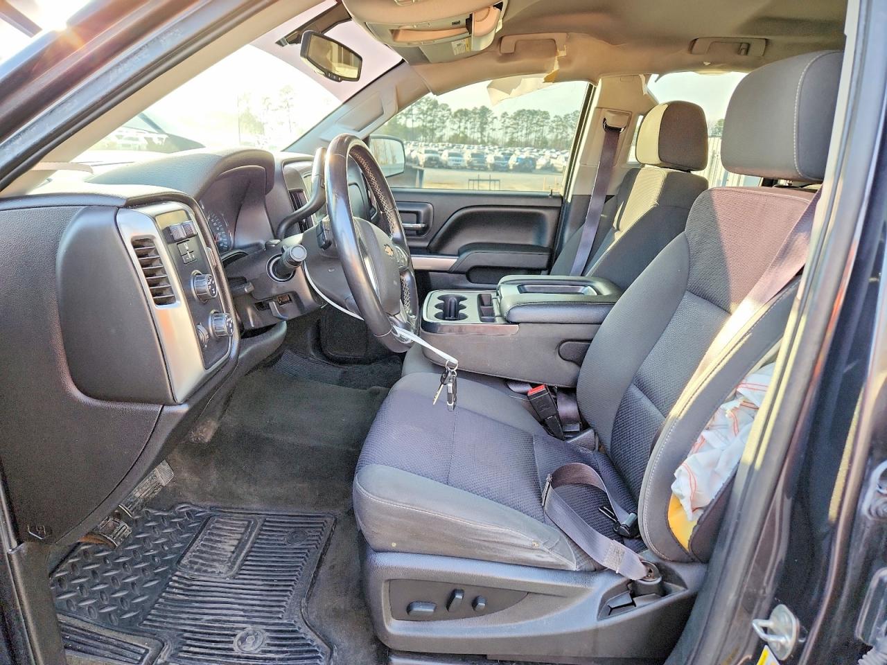 2016 CHEVROLET SILVERADO K1500 LT photo 7