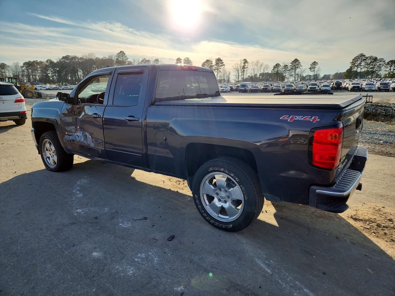 2016 CHEVROLET SILVERADO K1500 LT photo 2