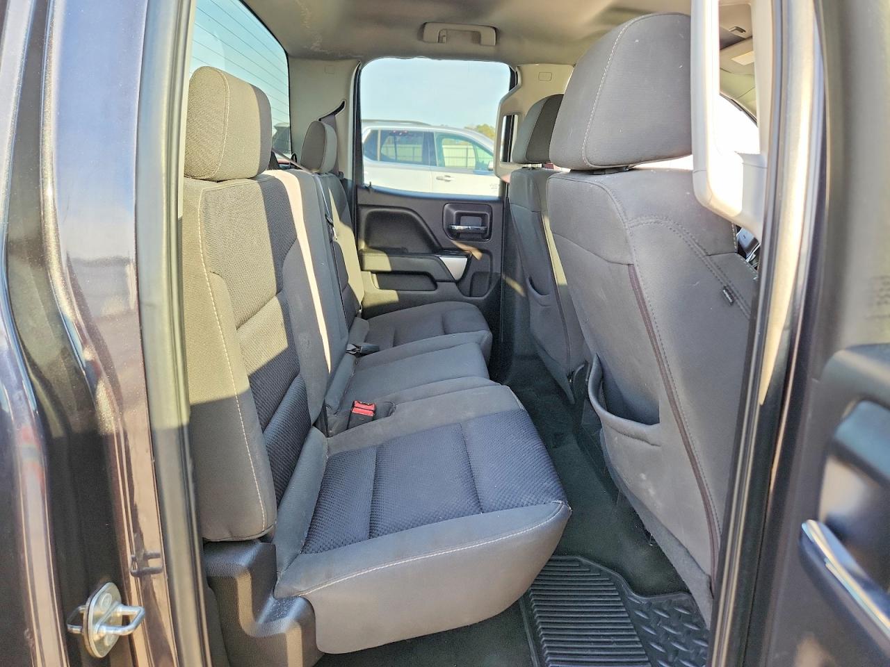 2016 CHEVROLET SILVERADO K1500 LT photo 10