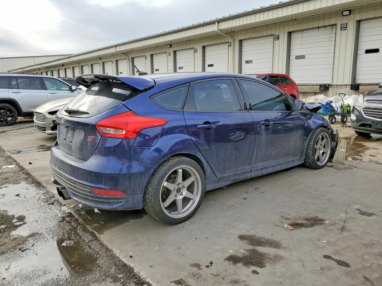 2017 FORD FOCUS ST photo 3