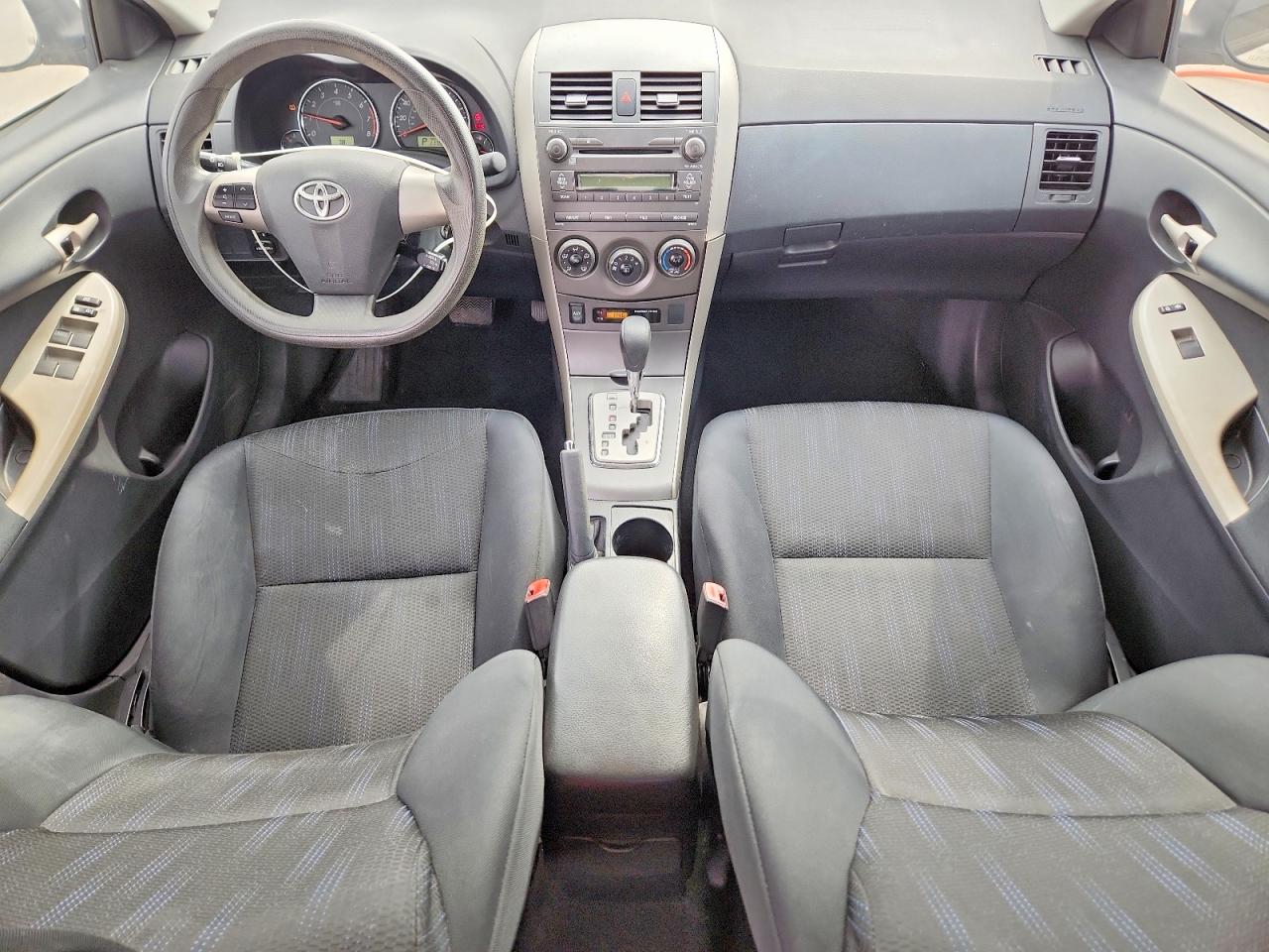 2011 TOYOTA COROLLA S photo 15