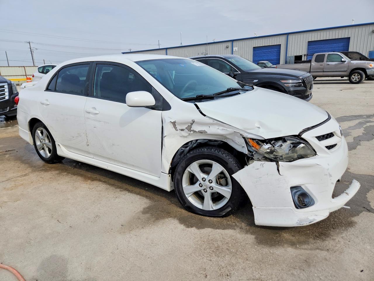 2011 TOYOTA COROLLA S photo 7