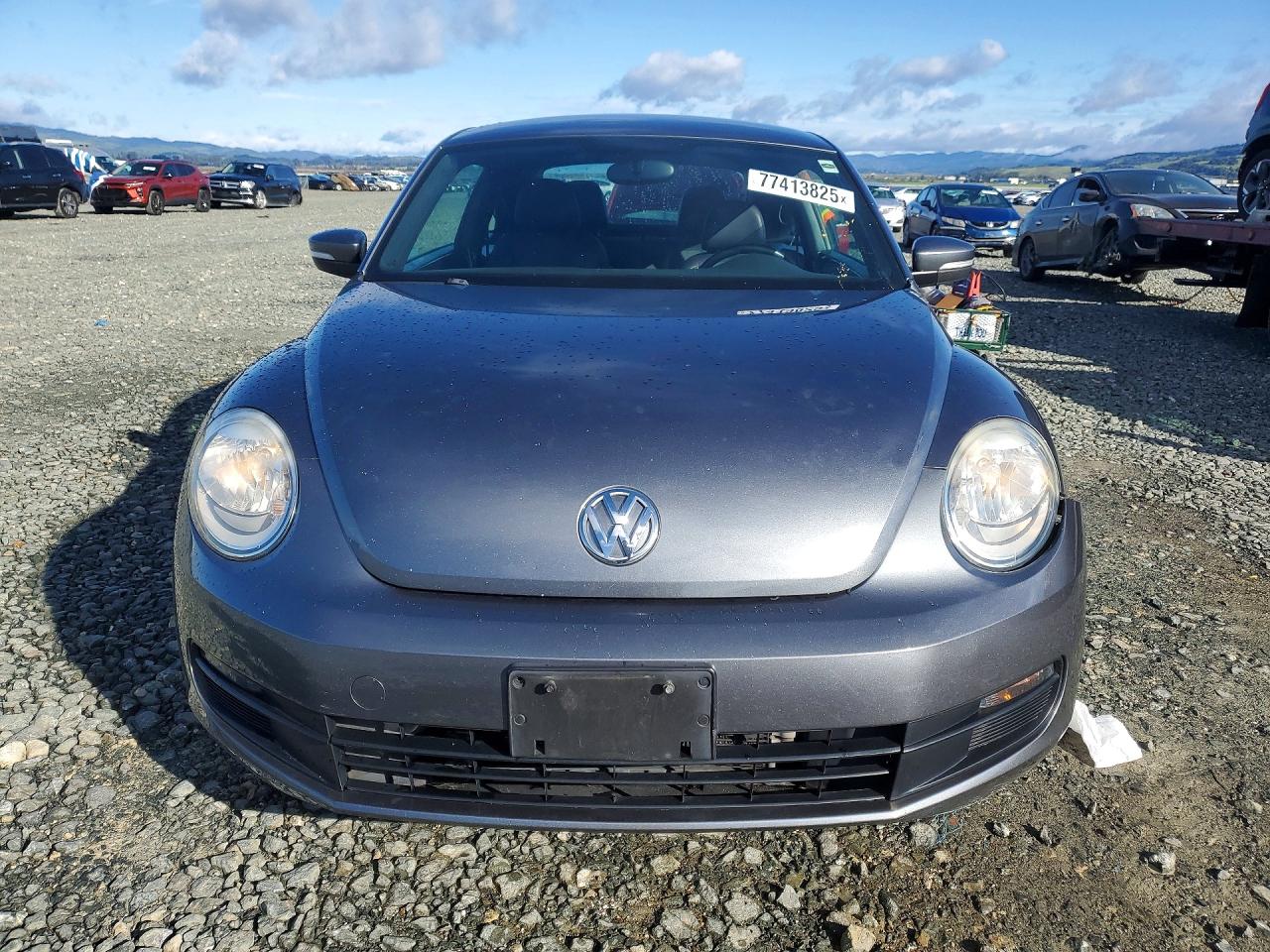 2014 VOLKSWAGEN BEETLE TURBO photo 5