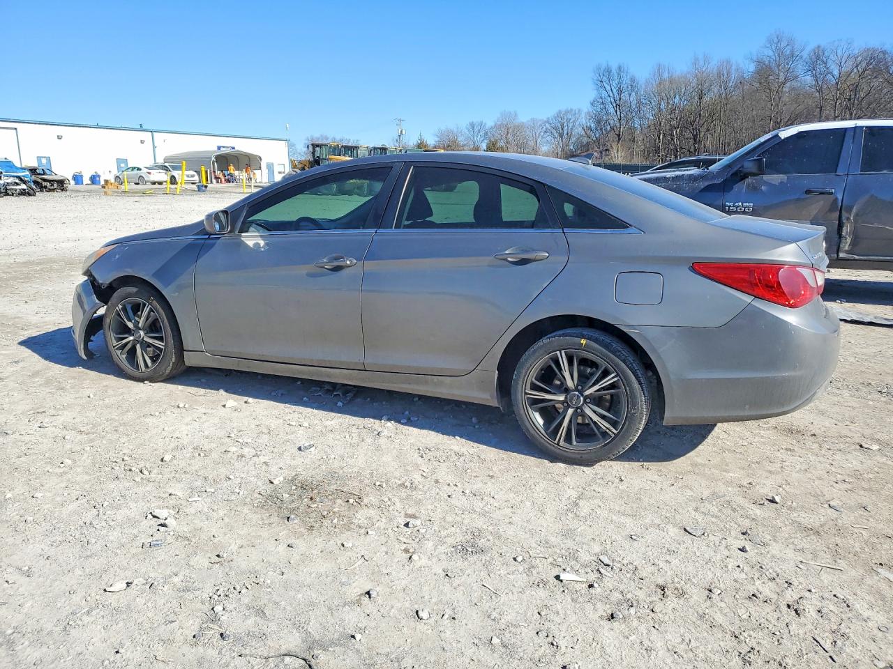 2011 HYUNDAI SONATA GLS photo 2