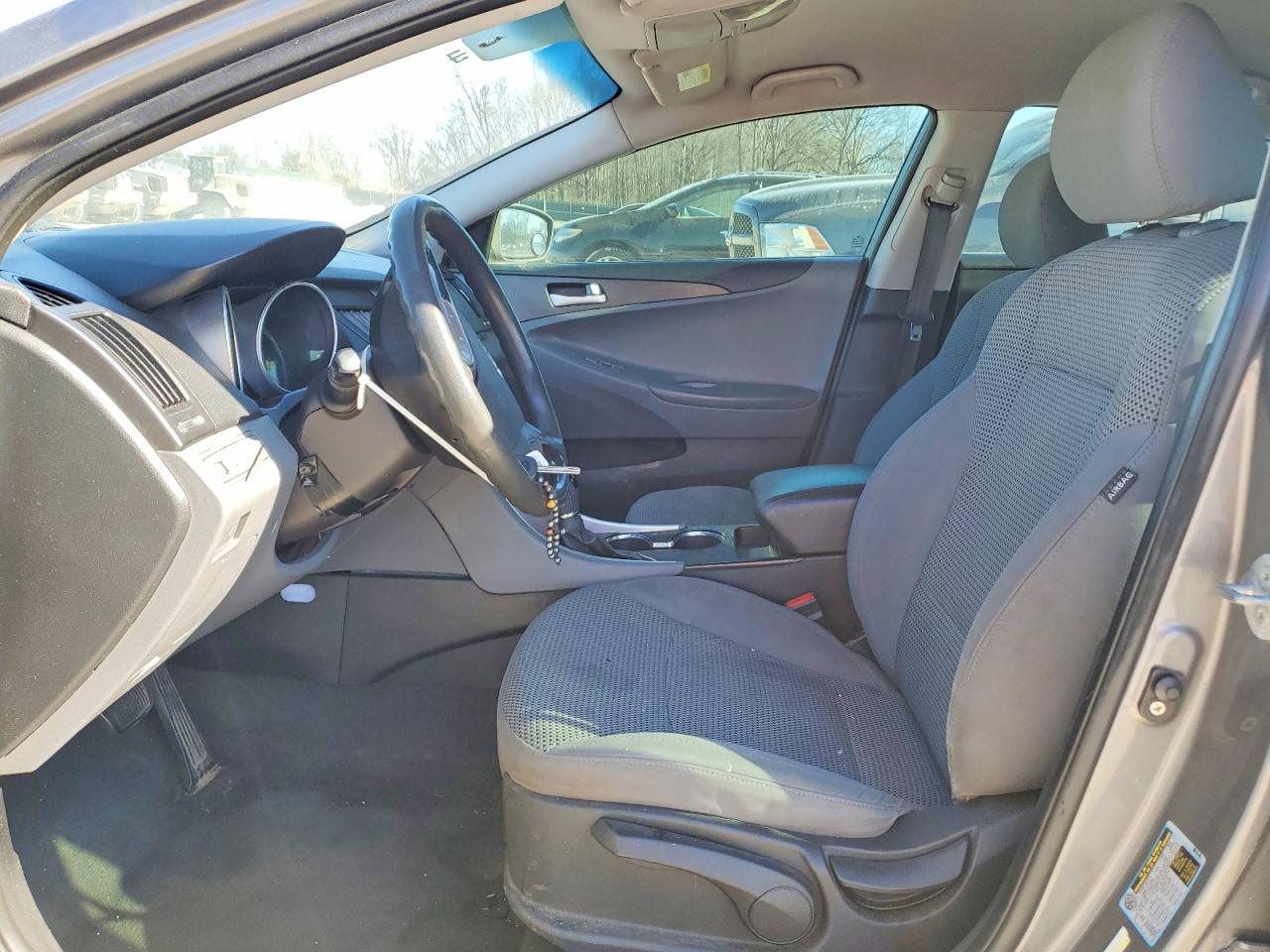 2011 HYUNDAI SONATA GLS photo 7