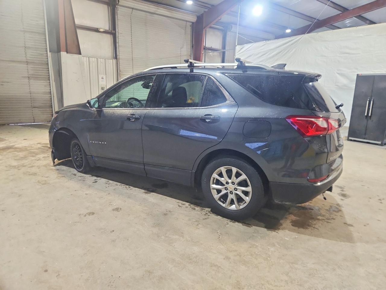 2018 CHEVROLET EQUINOX LT photo 2