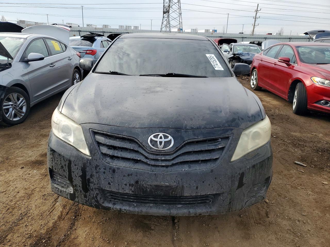2011 TOYOTA CAMRY photo 5