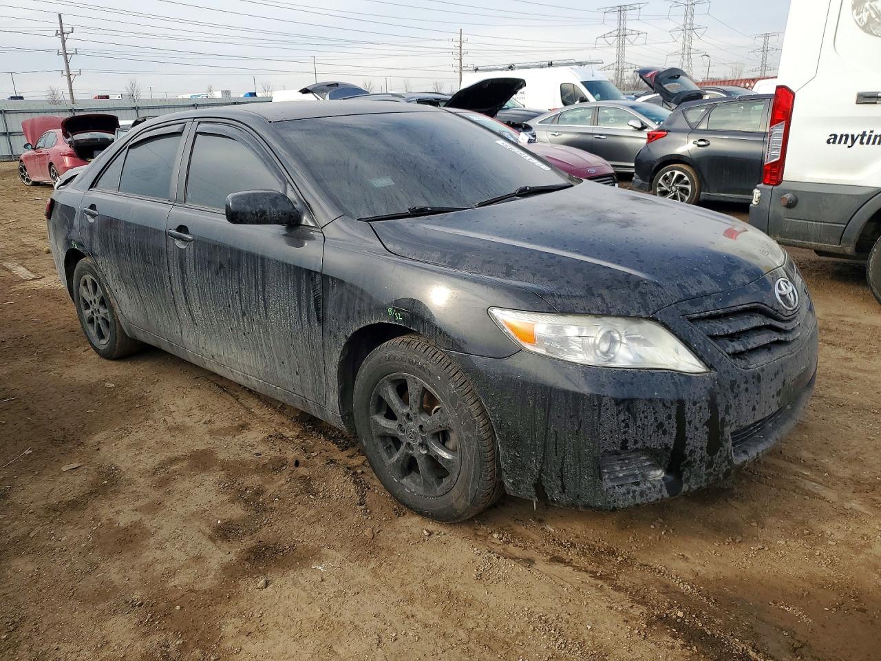 2011 TOYOTA CAMRY photo 4