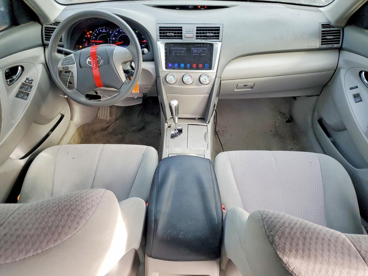 2011 TOYOTA CAMRY photo 8