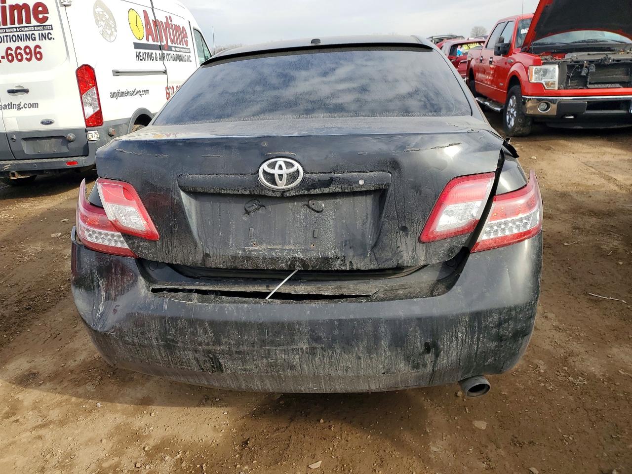 2011 TOYOTA CAMRY photo 6