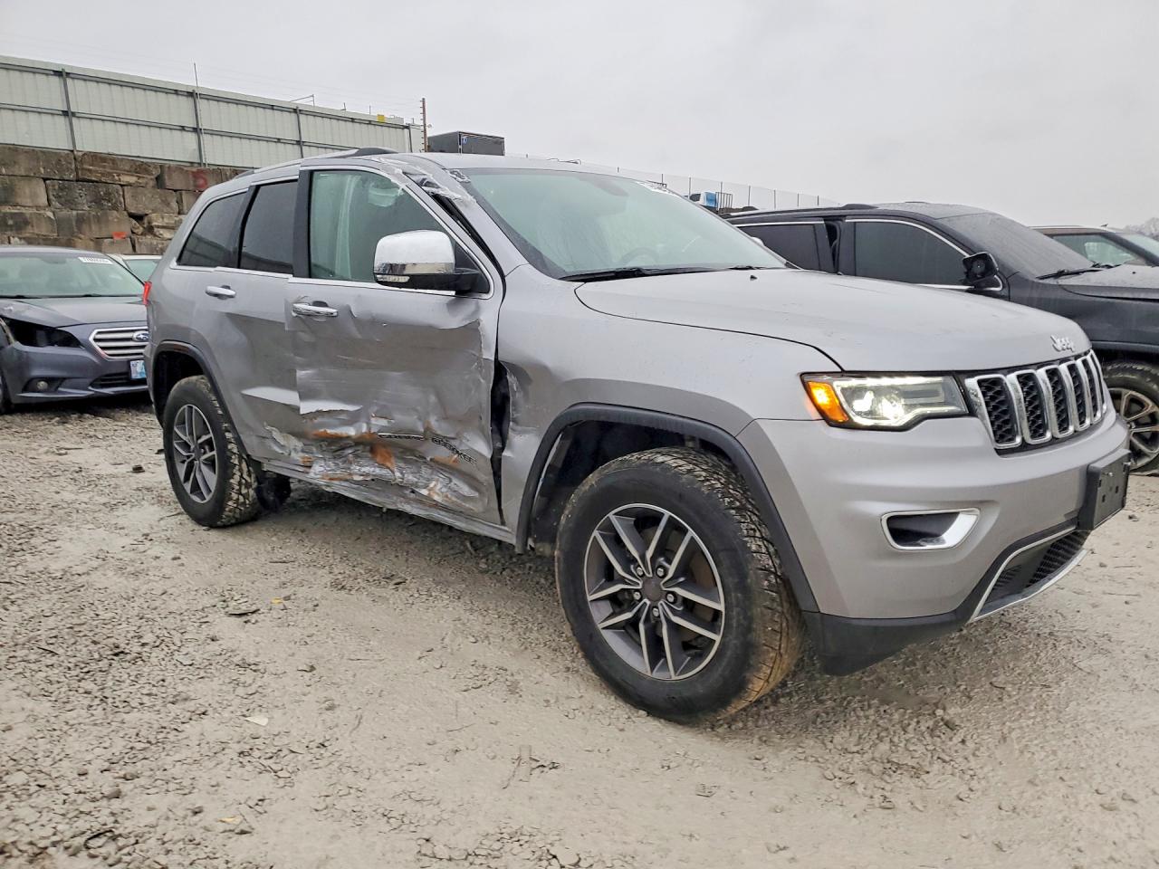 2019 JEEP GRAND CHEROKEE LIMITED photo 4