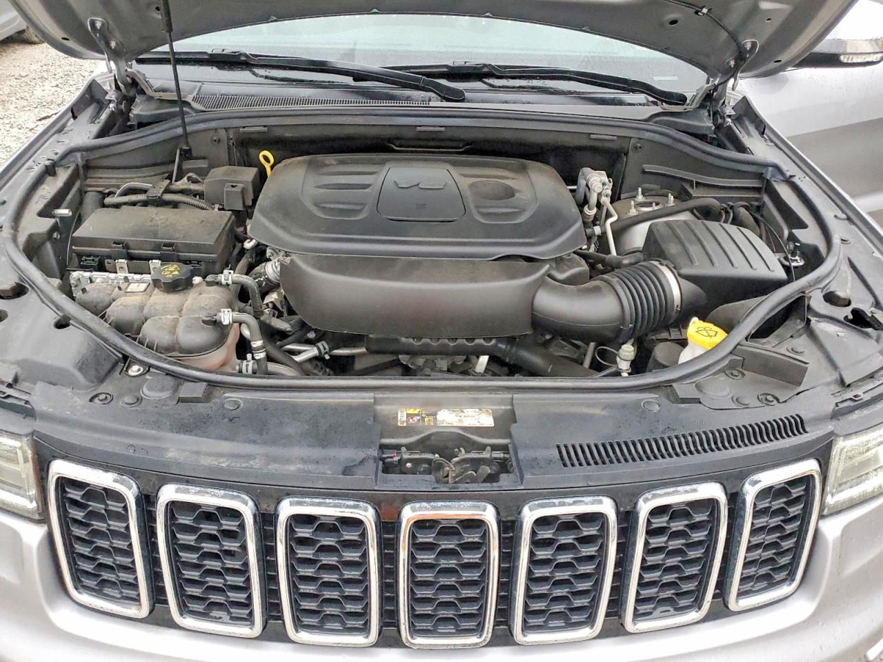 2019 JEEP GRAND CHEROKEE LIMITED photo 12