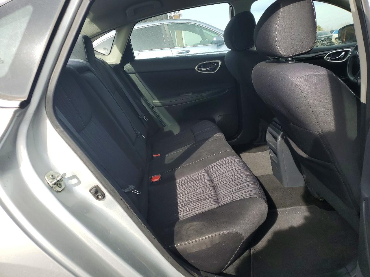 2017 NISSAN SENTRA S photo 10