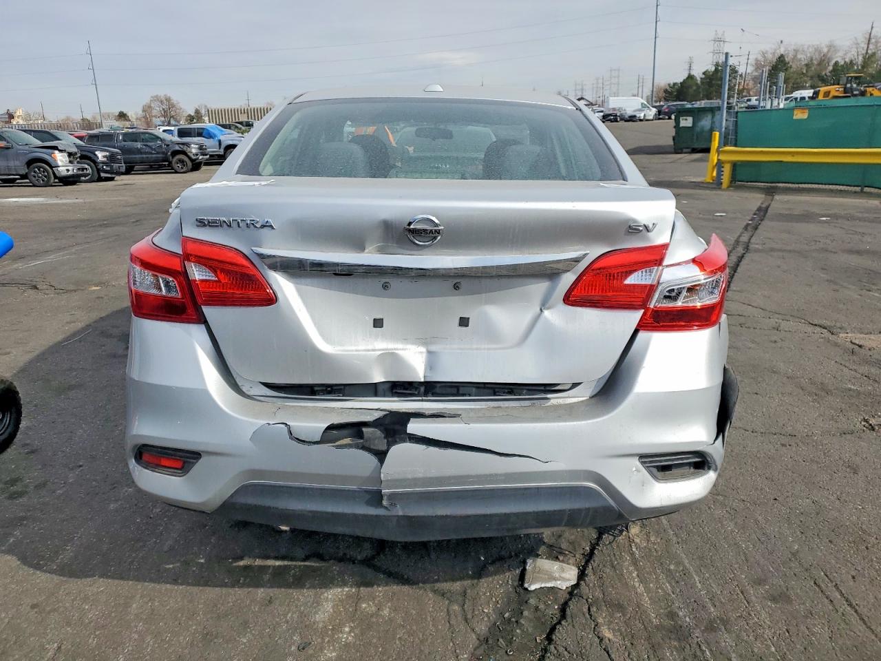 2017 NISSAN SENTRA S photo 6