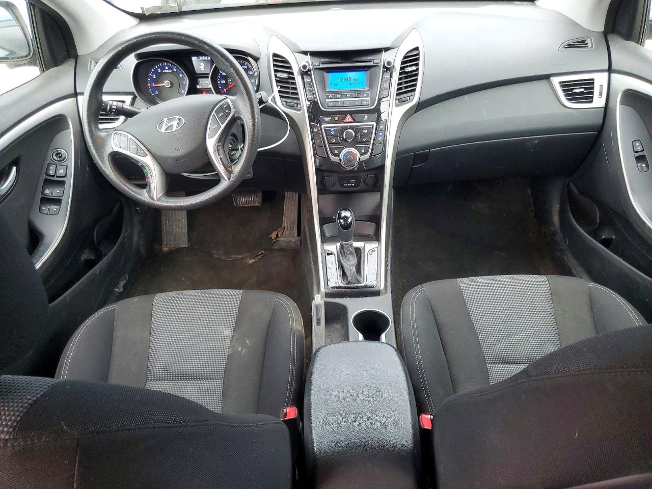 2017 HYUNDAI ELANTRA GT BASE photo 22