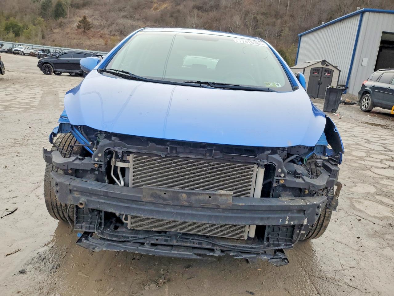 2017 HYUNDAI ELANTRA GT BASE photo 13