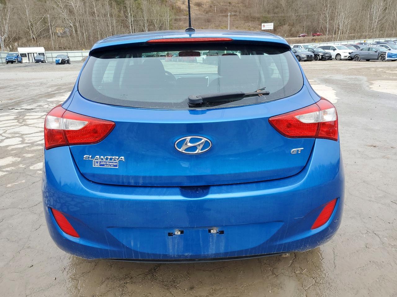 2017 HYUNDAI ELANTRA GT BASE photo 16