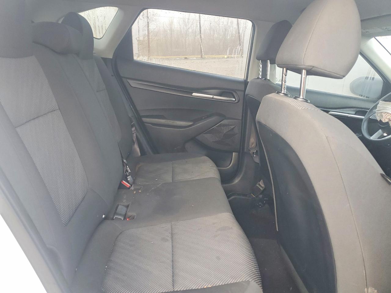 2023 KIA SELTOS LX photo 21