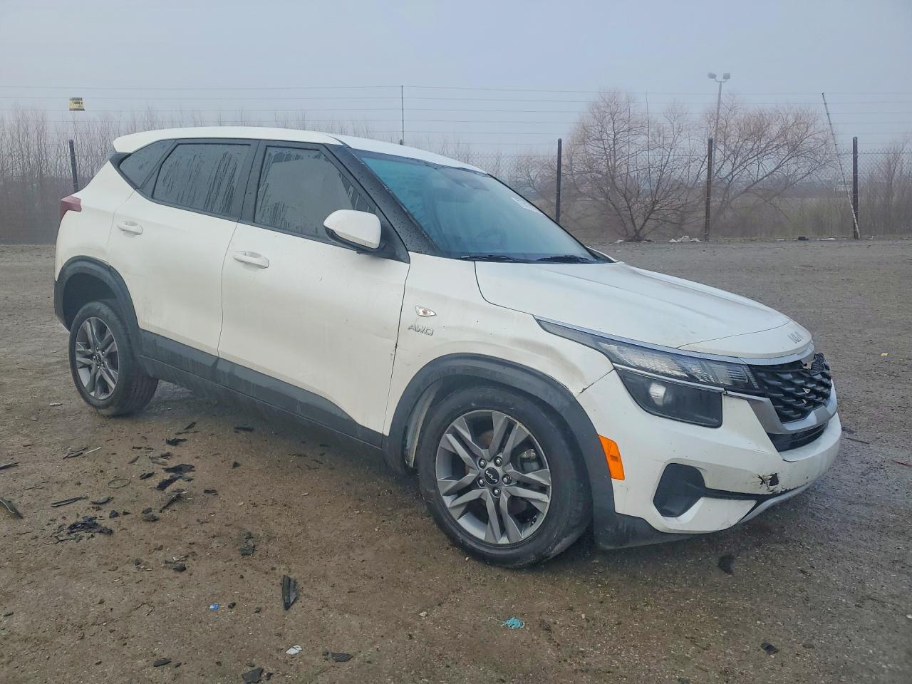 2023 KIA SELTOS LX photo 7