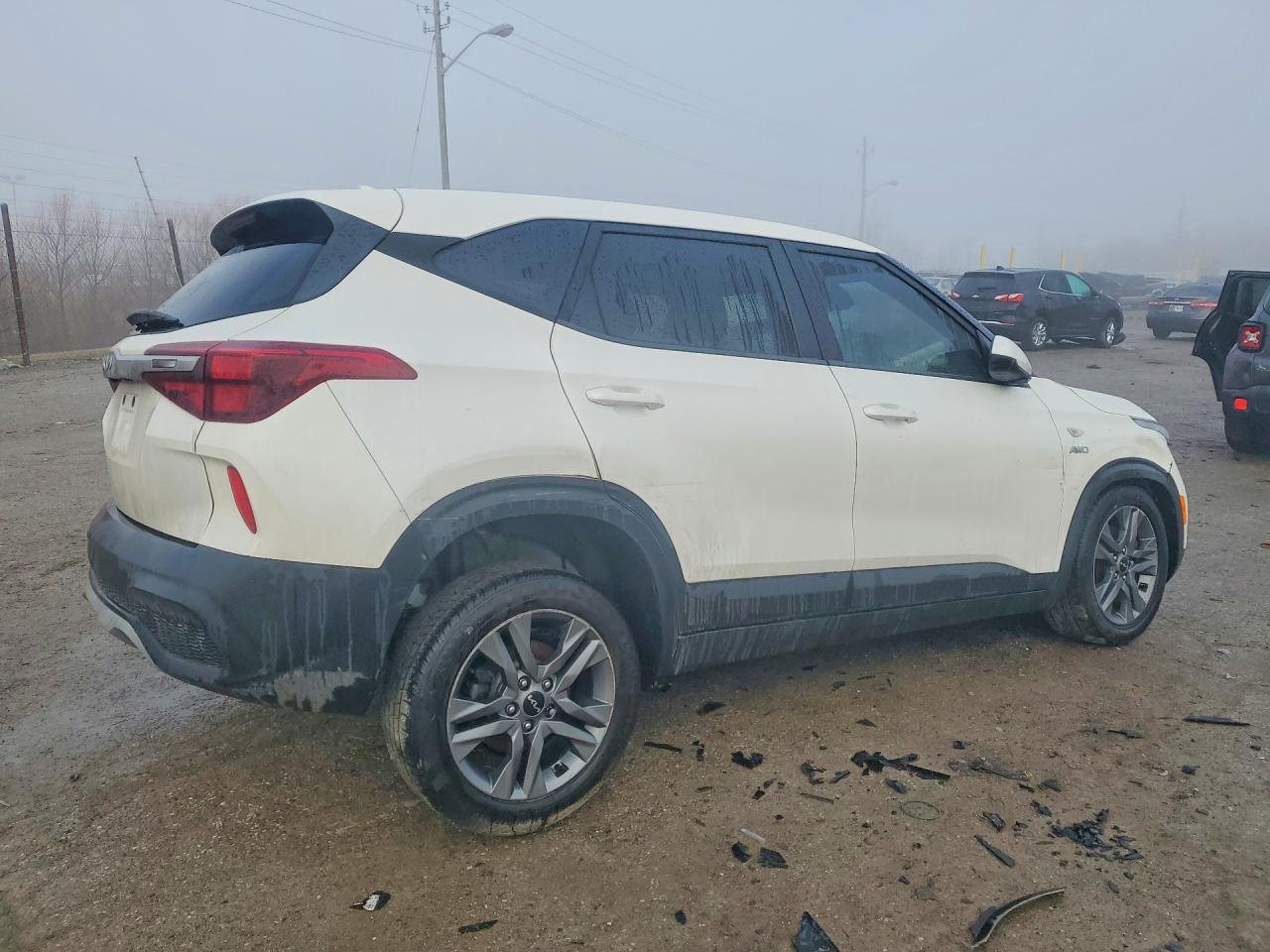 2023 KIA SELTOS LX photo 5
