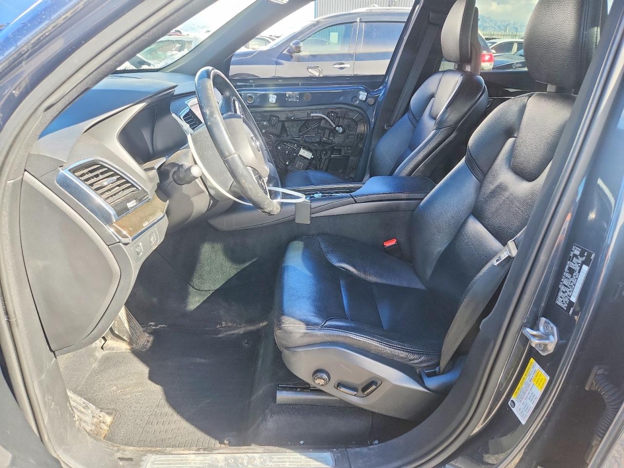 2018 VOLVO XC90 T6 photo 19