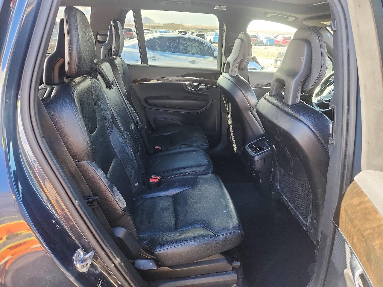 2018 VOLVO XC90 T6 photo 28