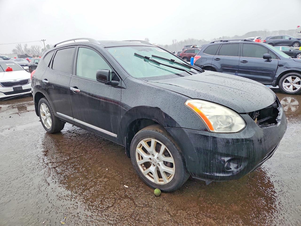 2011 NISSAN ROGUE S photo 4