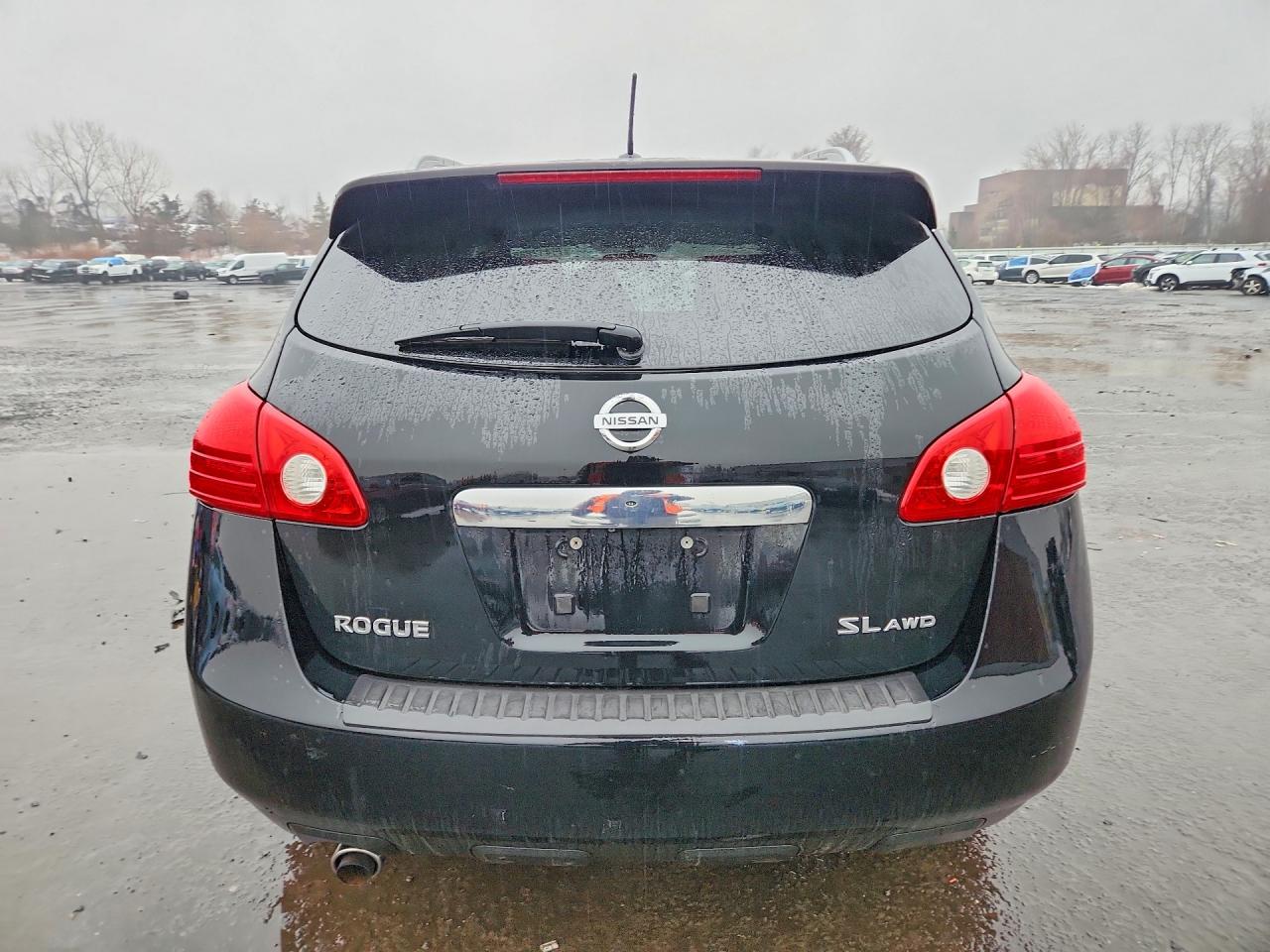 2011 NISSAN ROGUE S photo 6