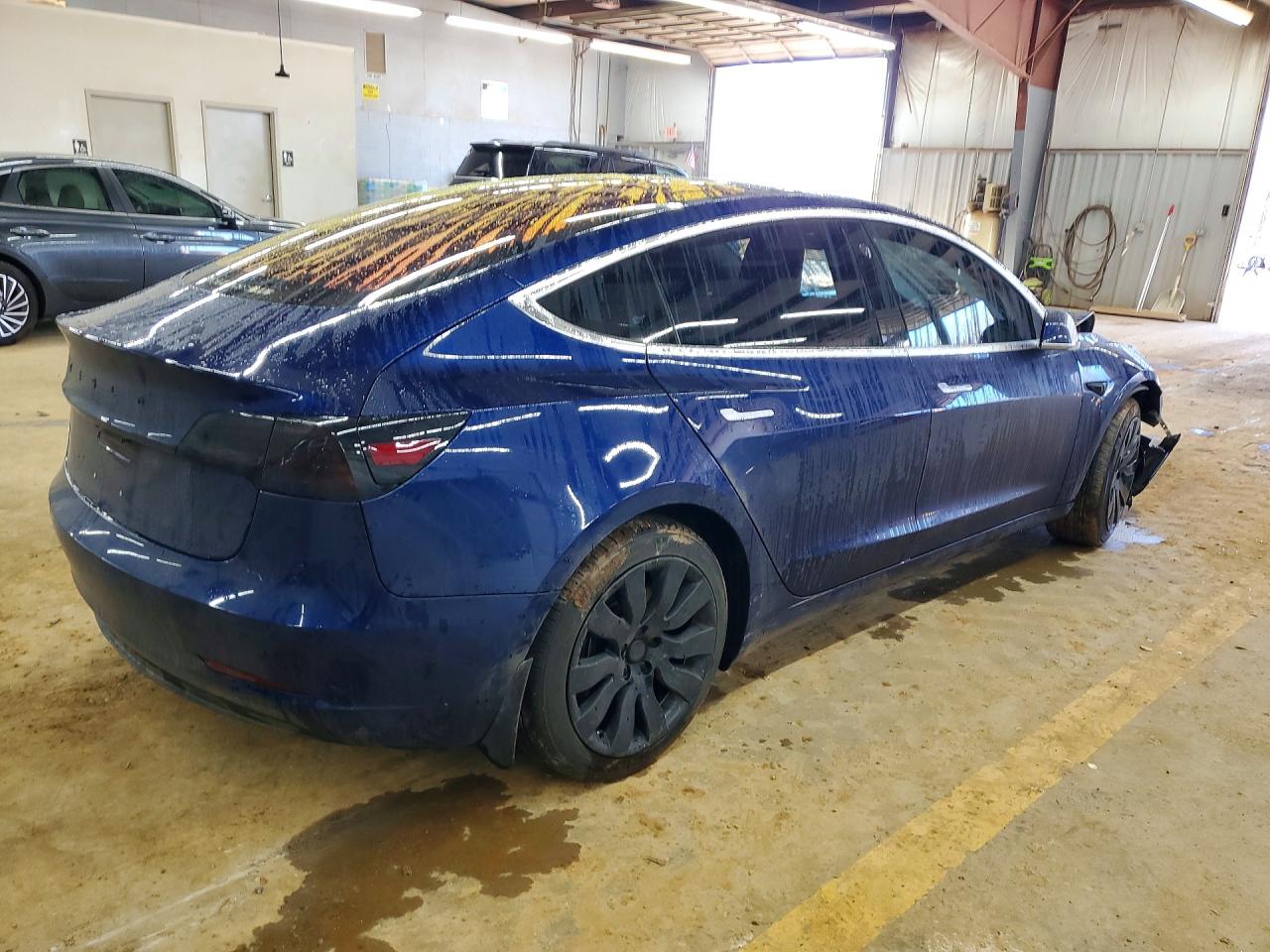 2018 TESLA MODEL 3 photo 5