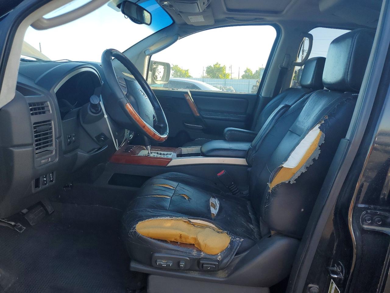 2004 INFINITI QX56 photo 7