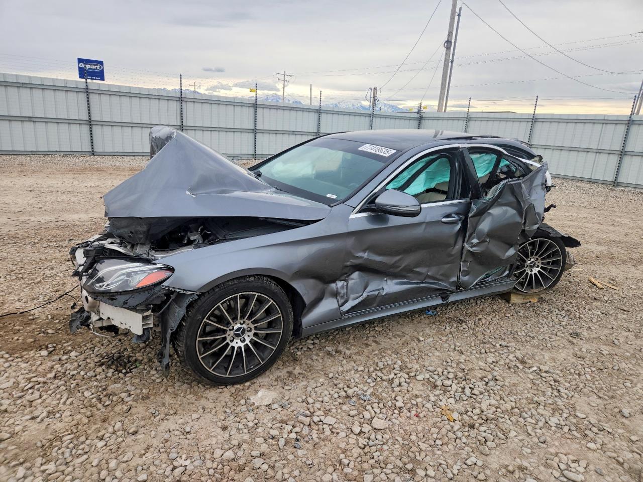 2017 MERCEDES-BENZ E