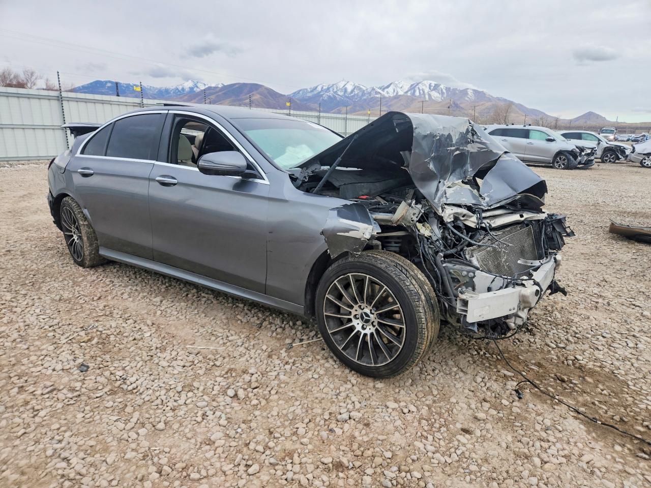 2017 MERCEDES-BENZ E 300 4MATIC photo 4
