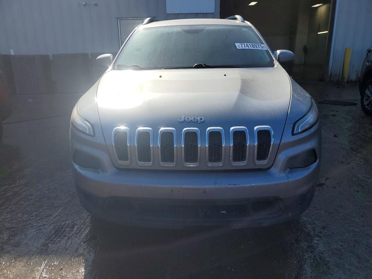 2014 JEEP CHEROKEE LATITUDE photo 9