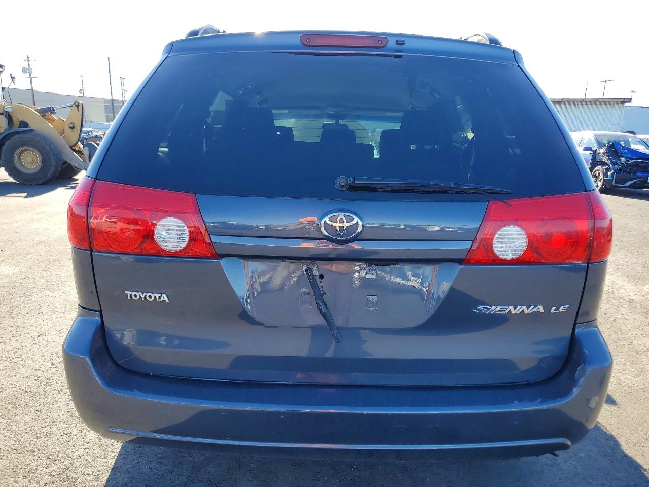 2006 TOYOTA SIENNA CE photo 6