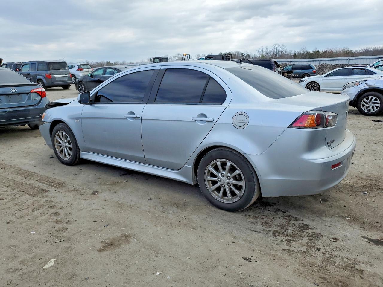 2014 MITSUBISHI LANCER ES/ES SPORT photo 4