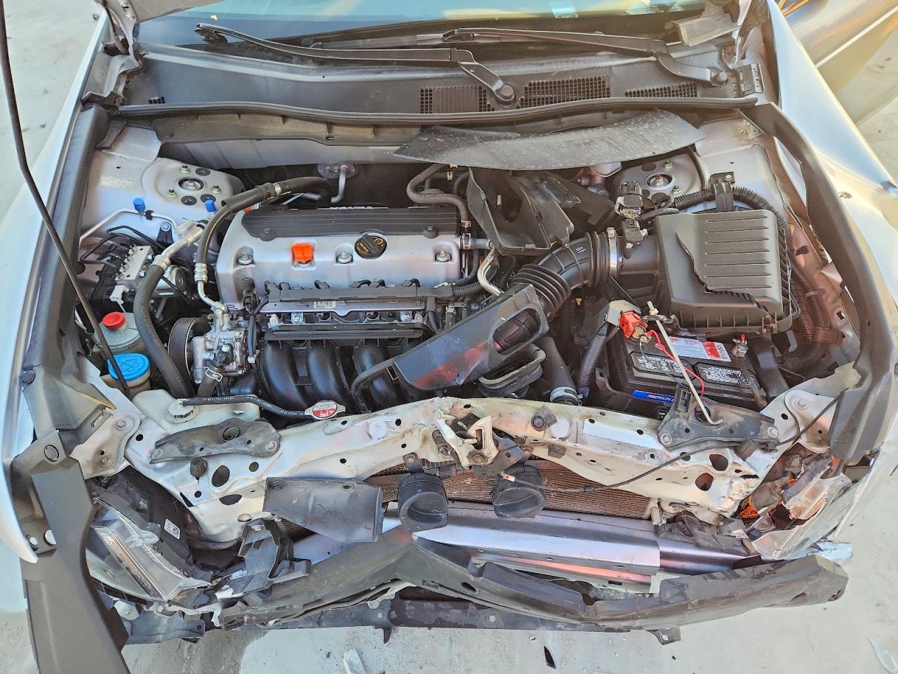 2012 HONDA ACCORD LX photo 21