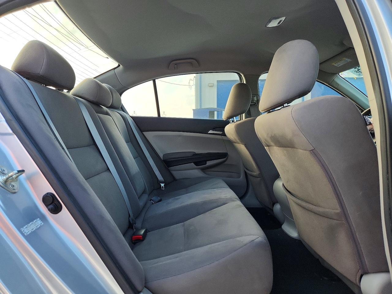 2012 HONDA ACCORD LX photo 19