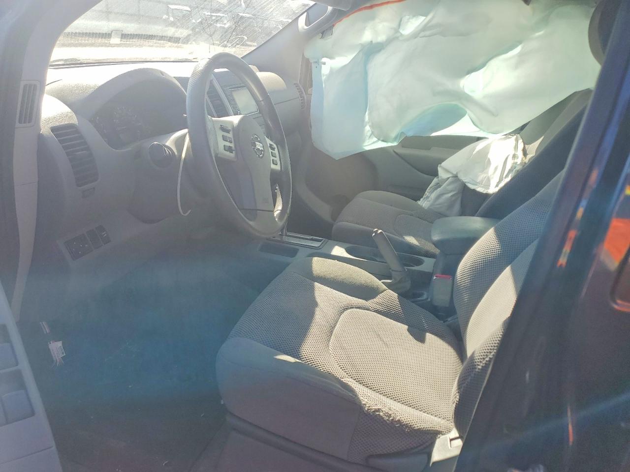 2018 NISSAN FRONTIER S photo 7