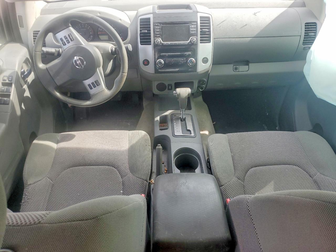 2018 NISSAN FRONTIER S photo 8